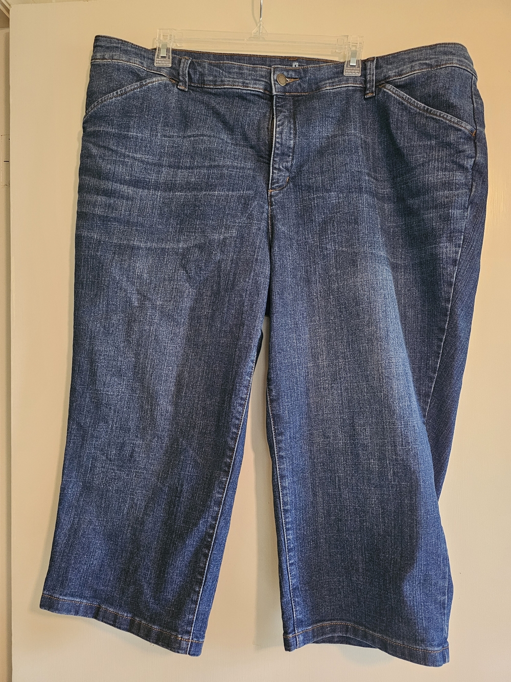 Liz Claiborne Dark Blue Women's Jeans Cropped